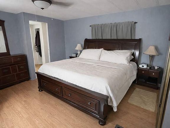 3rd image of 3300 E Broadway Rd Lot 31