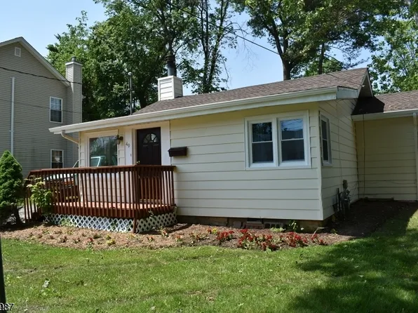 49 Mohawk Ave, Parsippany-Troy Hills Twp., NJ 07034