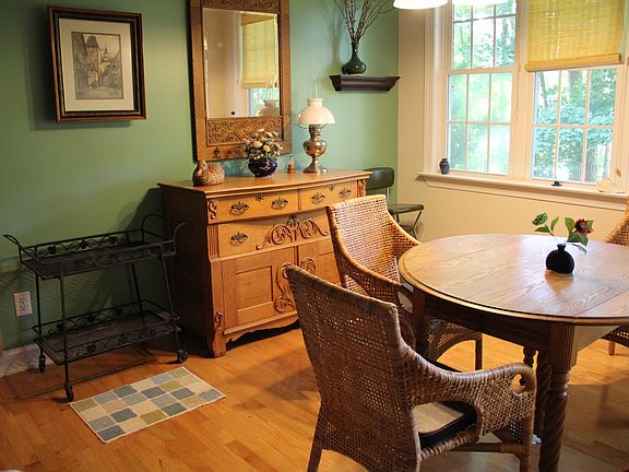 Dining area, open floor plan