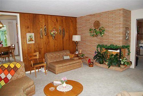 3rd image of 200 Oak Ln