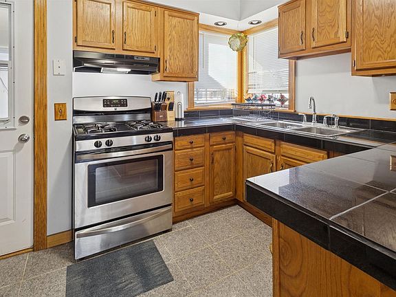 4th image of 3009 ALGOMA STREET