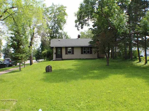 4632 Dodge St, Duluth, MN 55804