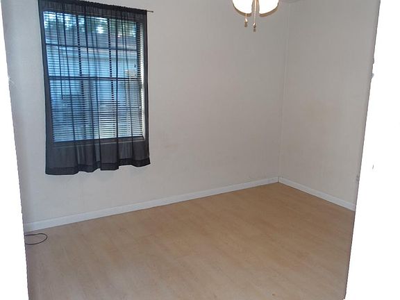 4th image of 1409 S Warren Ave