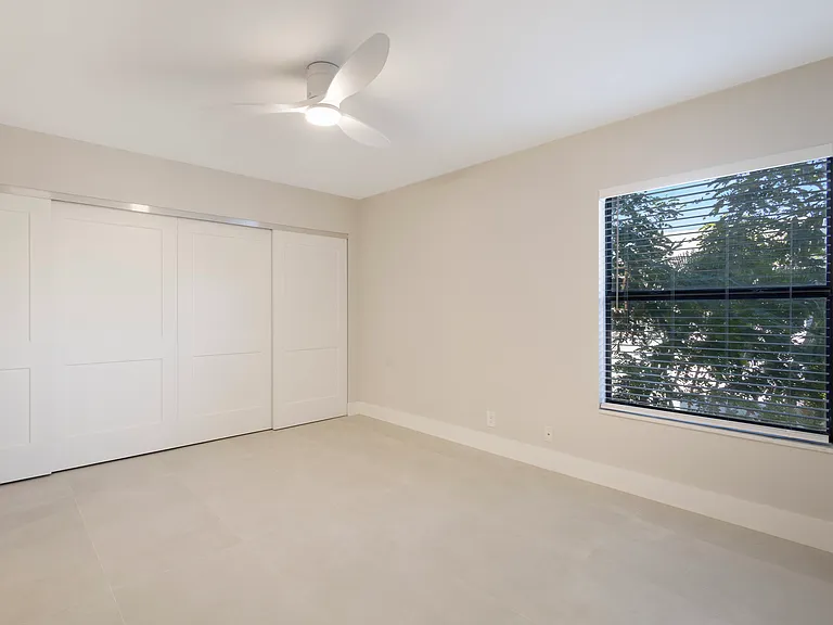 7 Crossings Cir #H — Photo 21
