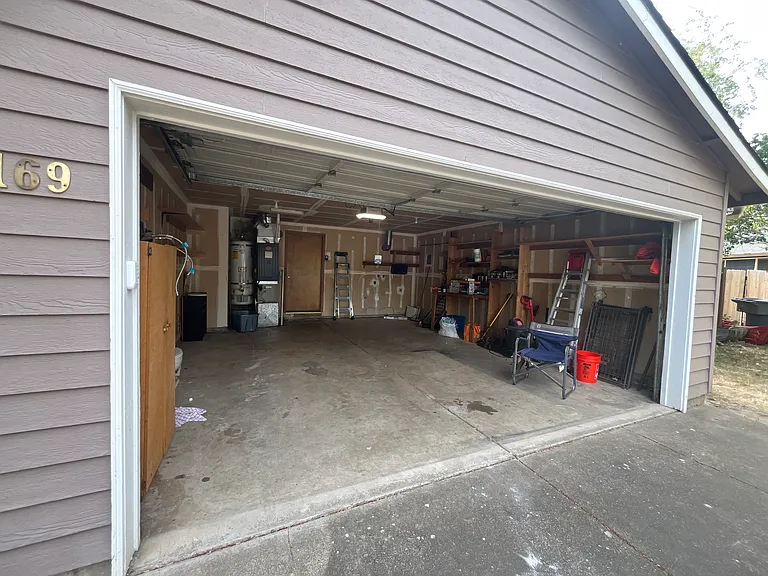 3169 SE Hathaway Dr — Photo 2
