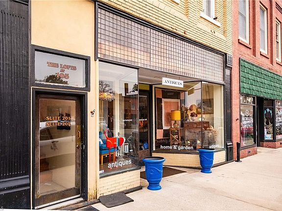 2nd image of 105 W Main St