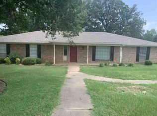 1311 S Evenside Ave, Henderson, TX 75654