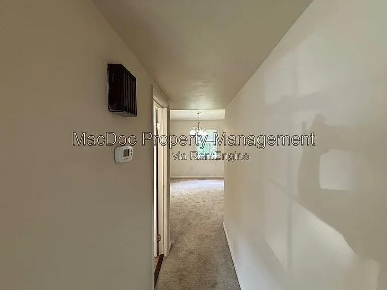 14611 Earlham Ct — Photo 4