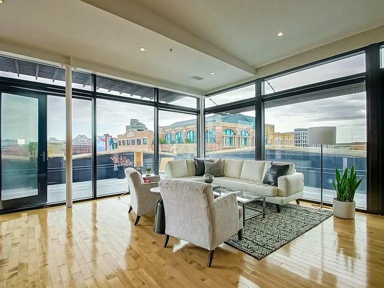 801 Saint Joseph St #1 PENTHOUSE — Photo 8