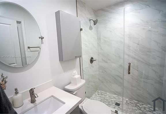 5th image of 3761 SW 14th St #3761