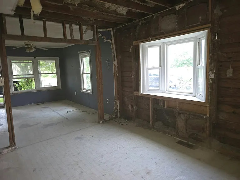 728 Schirmeyer St — Photo 11