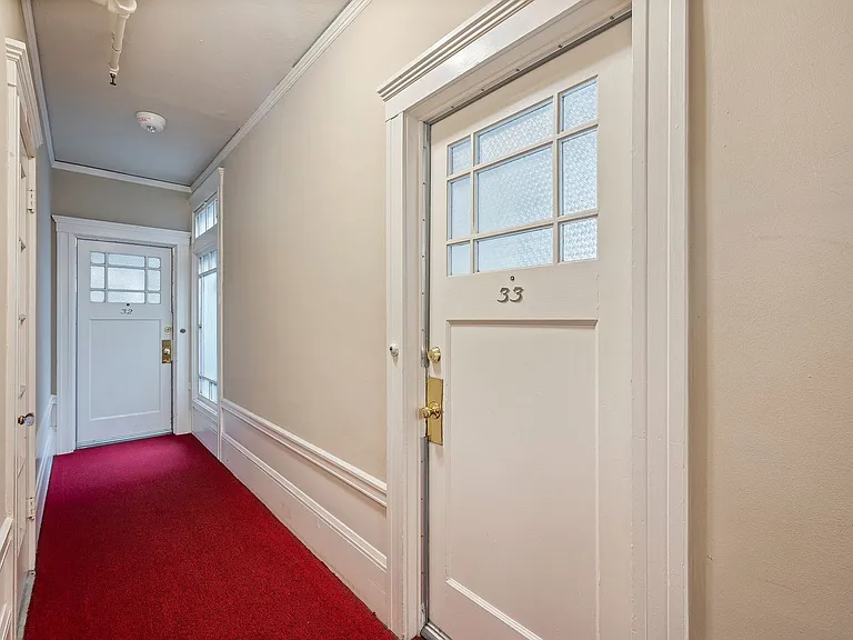 1029 Oak Street — Photo 13