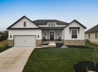 1608 E Fairwind, Ozark, MO 65721