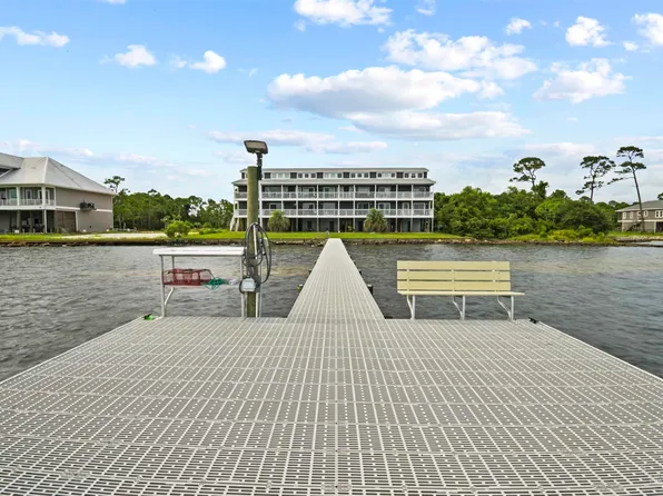 5539 Soundside Dr APT N, Gulf Breeze, FL 32563