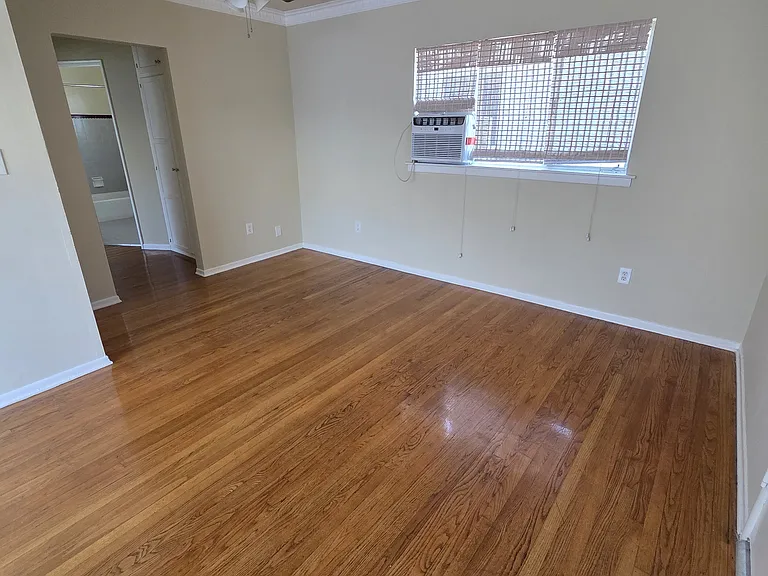 1745 N Kingsley Dr #20 — Photo 13