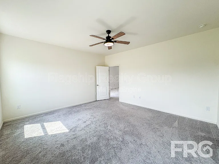 303 Kenison Way — Photo 54