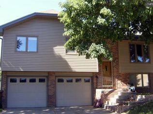 621 W Burt Dr, Lincoln, NE 68521