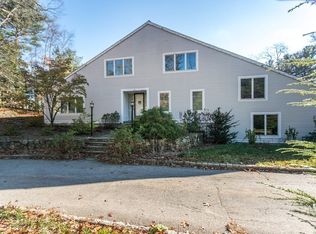 16 Huckleberry Hill Rd, Lincoln, MA 01773
