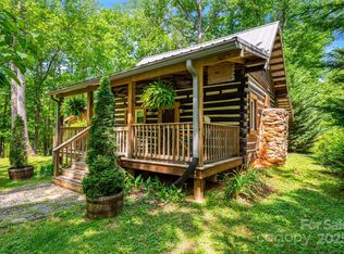 482 Pheasant St, Lake Lure, NC 28746