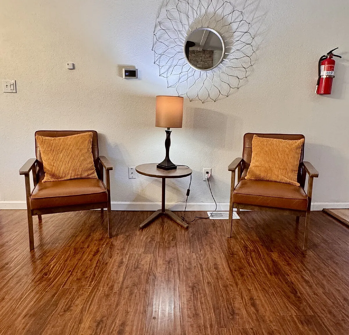 4 bed, 2.5 bath, 2310 sqft, $4,500 — Photo 4