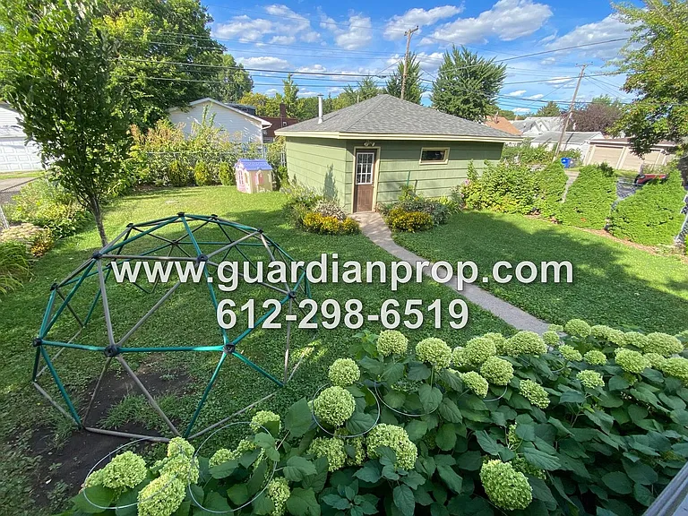 983 Edmund Ave — Photo 22