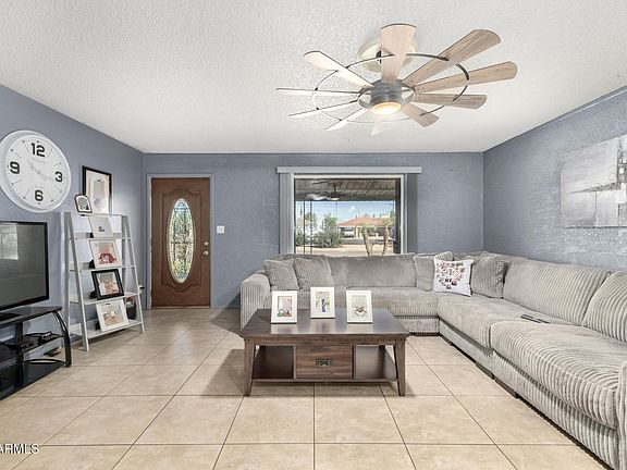 3rd image of 3117 W BETHANY HOME Road