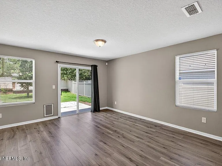 9099 Tahoe Ln — Photo 14