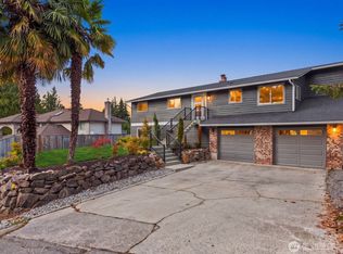 9100 Olympic View Dr, Edmonds, WA 98026