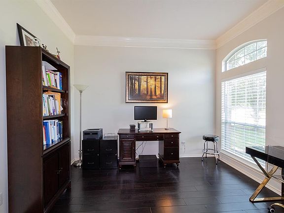 5th image of 4429 Canyon Crest Dr
