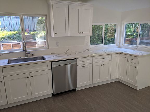 4th image of 4041 Van Buren Pl #1/2