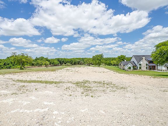 2nd image of 3074 Winding Creek Trl