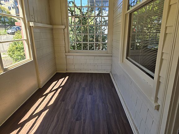 2nd image of 1010 Franklin Ave #1