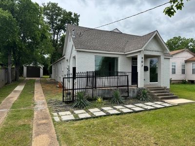 907 S Ravinia Dr, Dallas, TX, 75211