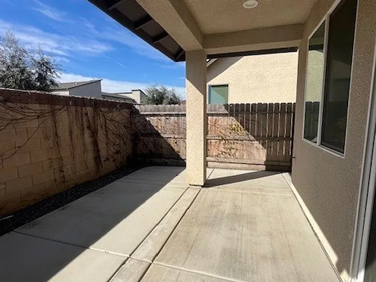 4537 S Ernest St — Photo 3