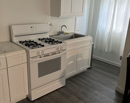 2nd image of 4534 Kingswell Ave
