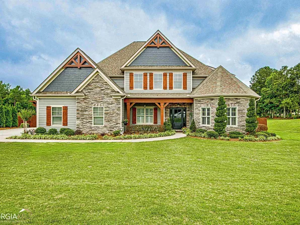 137 Palomino Dr, Newnan, GA 30265