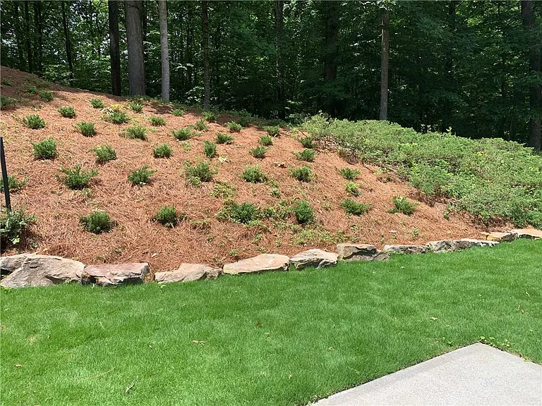 3470 Stoneham Dr — Photo 4