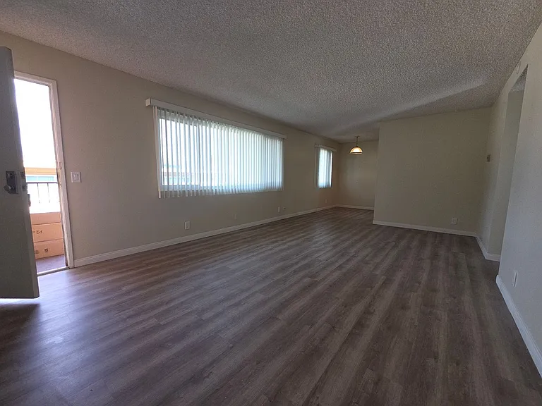 1675 Chapel Dr — Photo 21