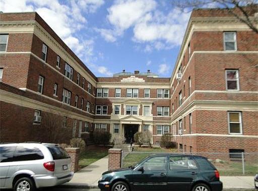 2nd image of 8 Walnut St APT 25