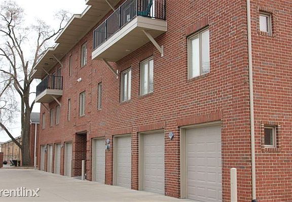 2. Back - 2727 E Maple