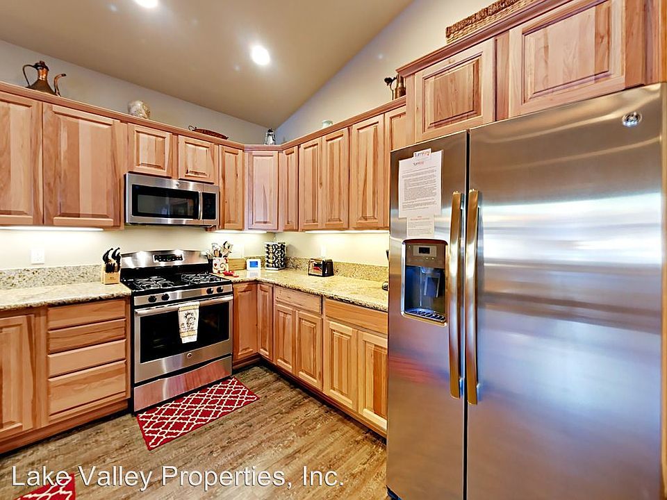 1st image of 1168 Sierra Blvd