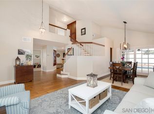 8925 La Cartera St, San Diego, CA 92129
