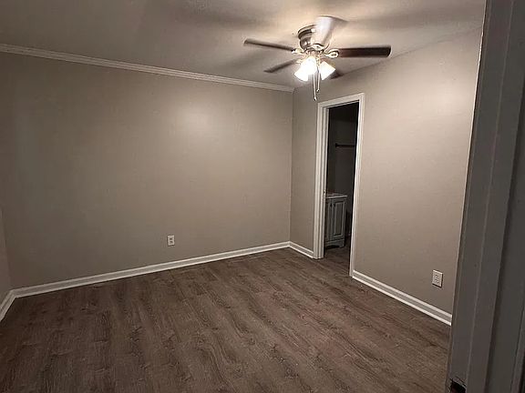 5th image of 4491 Dorset Cir