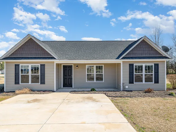 107 Rollingwood Cir, Kenly, NC 27542