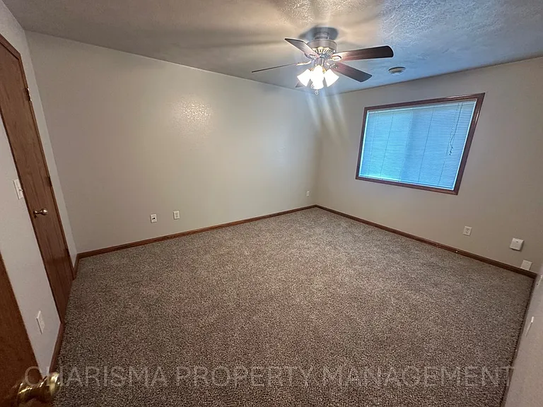 DBK Brandon Townhomes — Photo 26