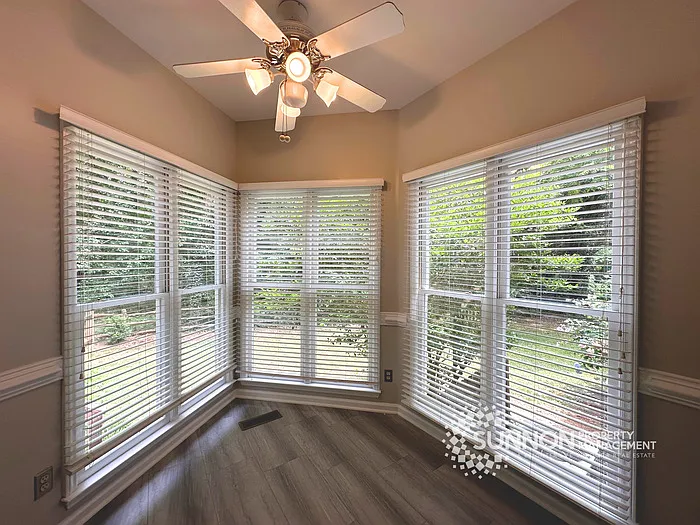 9300 Harris Glen Dr — Photo 14