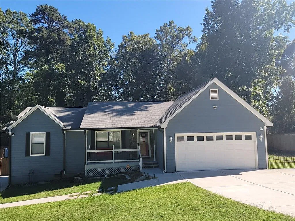 3 bed, 2.0 bath, 1844 sqft, $1,950 — Photo 1