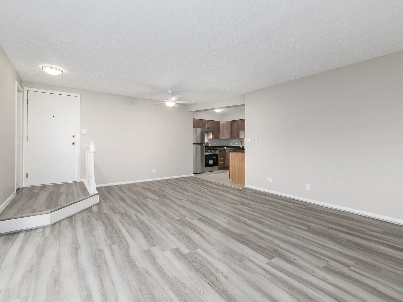 2 bed, 948 sqft, $2,200 — Photo 4
