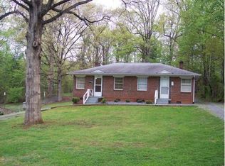 408 3rd St NW, Conover, NC 28613