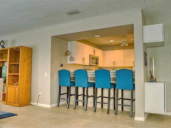 5th image of 5406 Chiquita Blvd S APT 201
